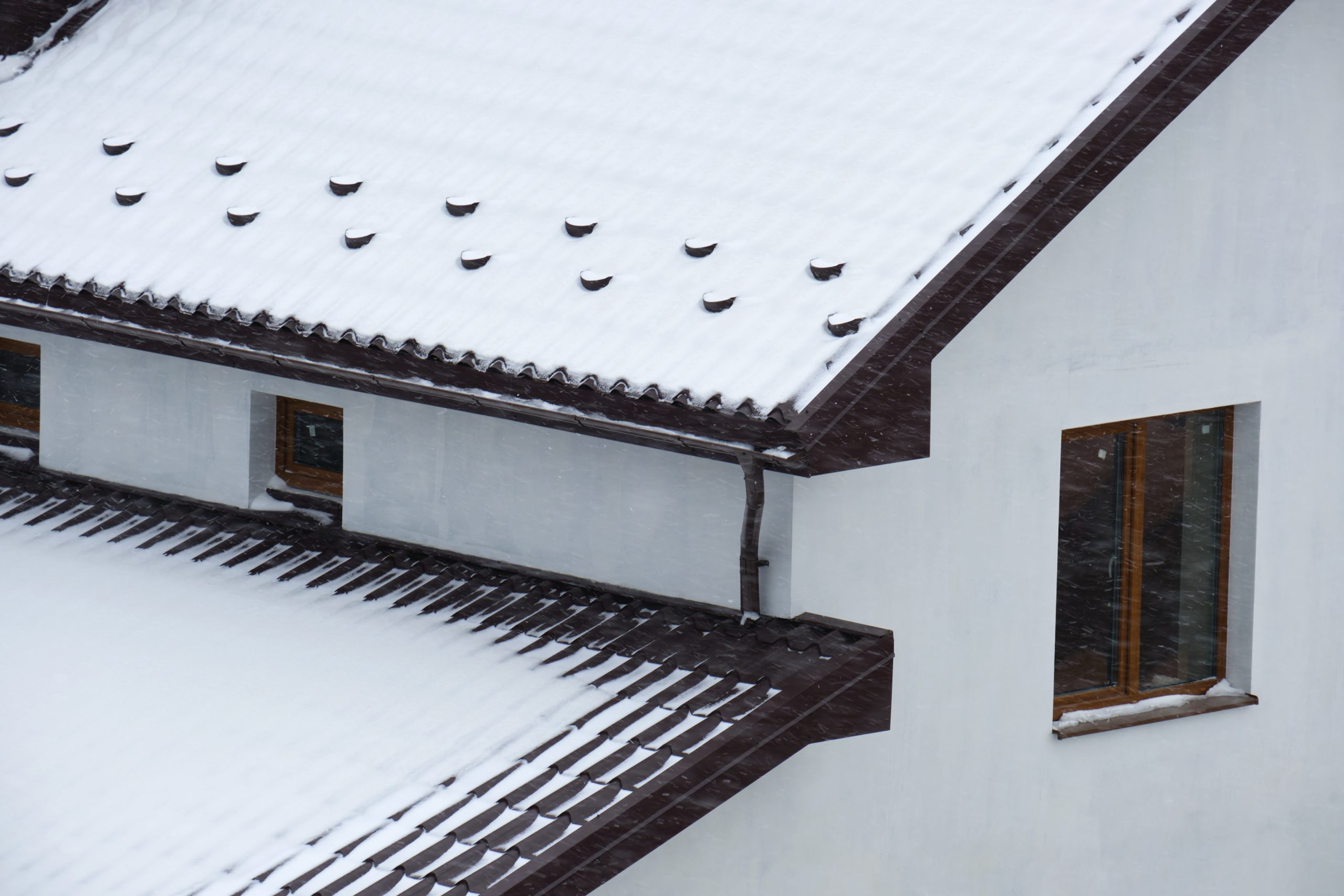 How Do You Protect Gutters in Heavy Snow?